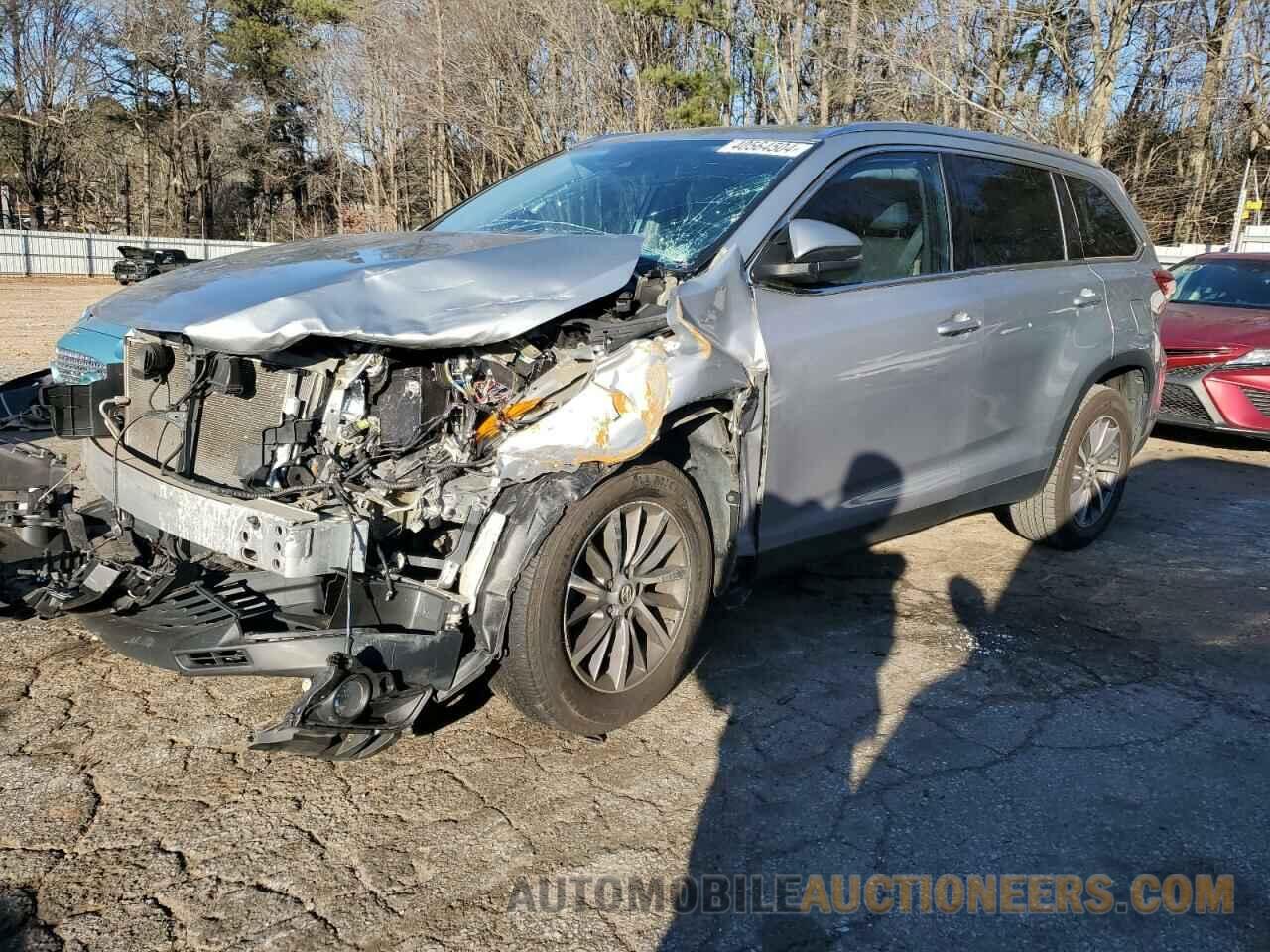 5TDKZRFH1KS557516 TOYOTA HIGHLANDER 2019