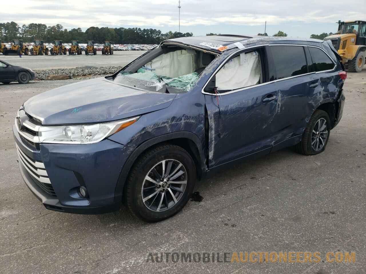 5TDKZRFH2HS189677 TOYOTA HIGHLANDER 2017