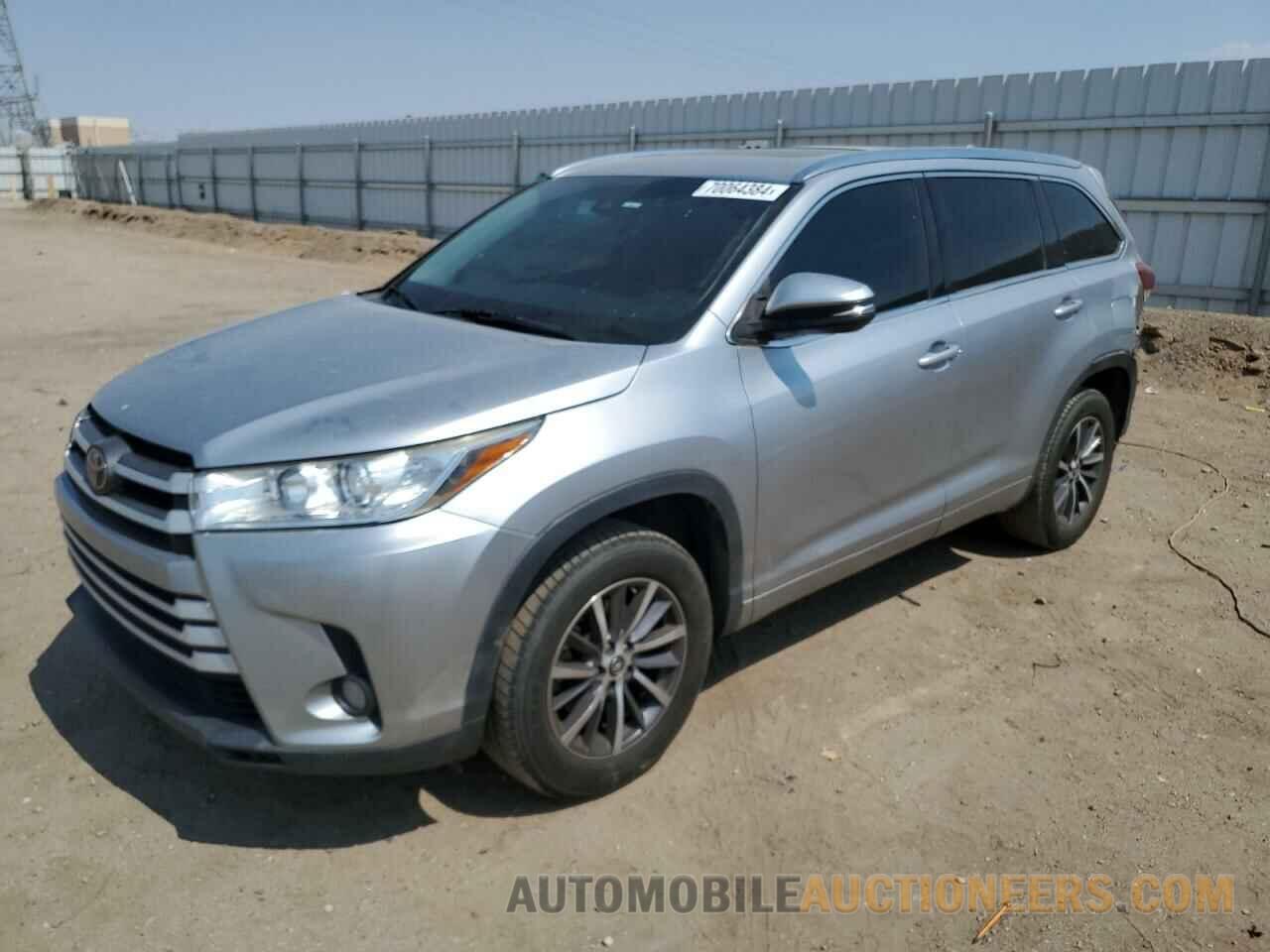 5TDKZRFH2HS507832 TOYOTA HIGHLANDER 2017