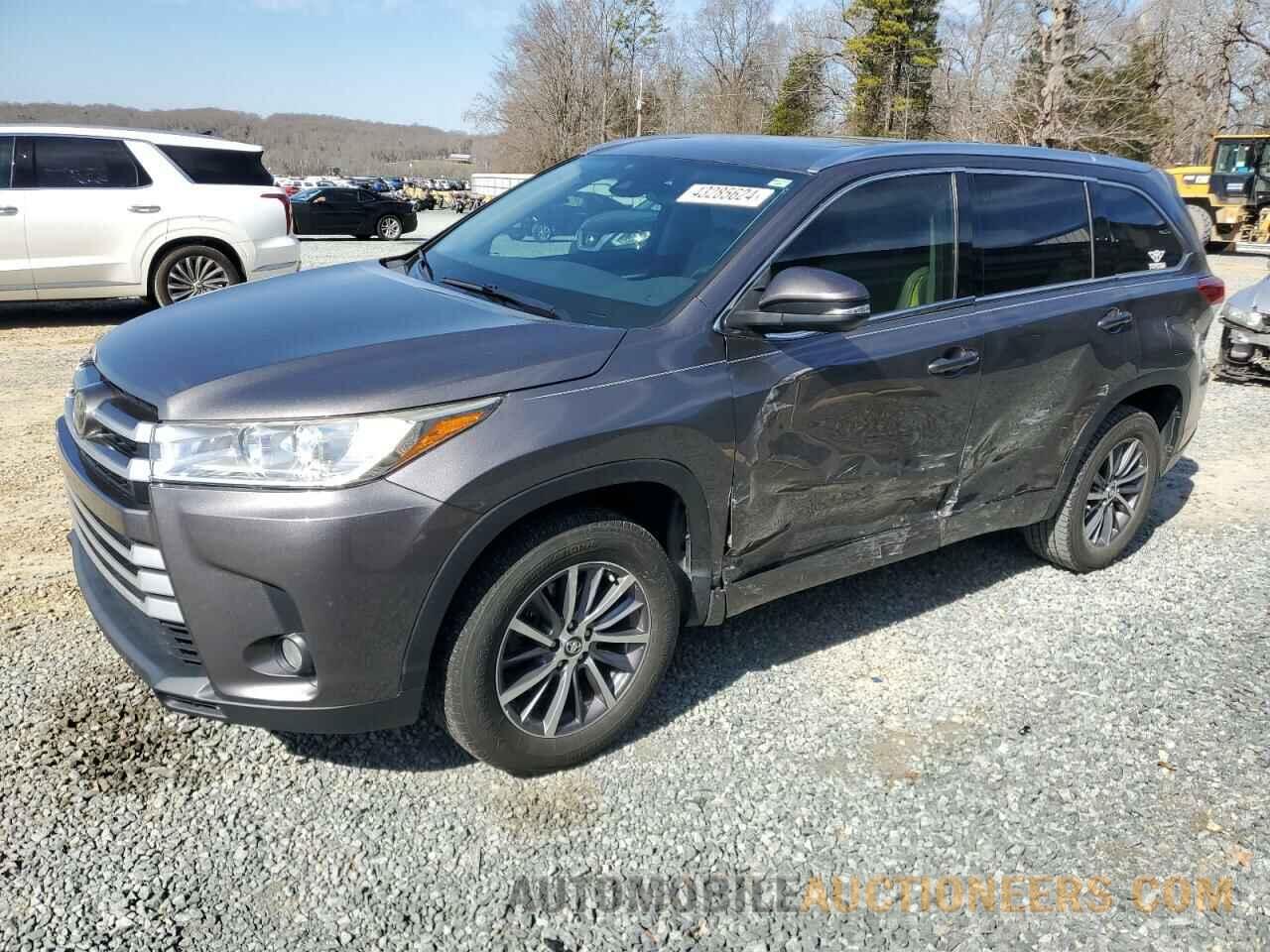 5TDKZRFH2HS517891 TOYOTA HIGHLANDER 2017