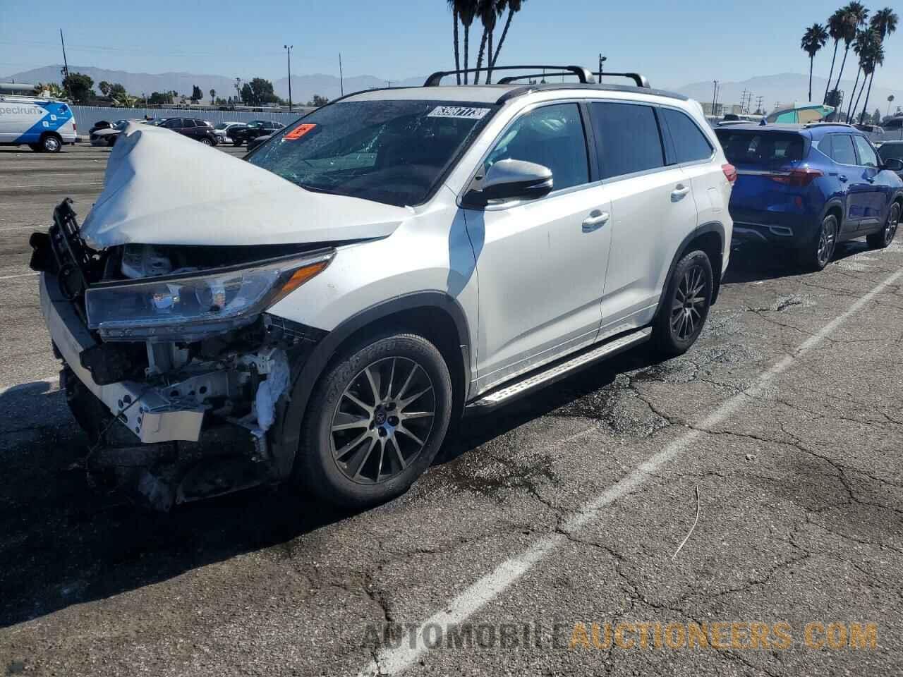 5TDKZRFH2JS530162 TOYOTA HIGHLANDER 2018