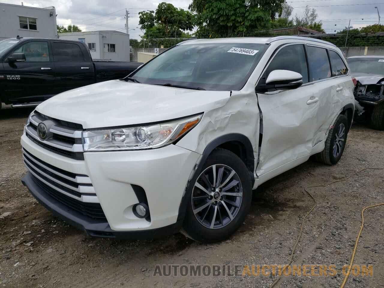 5TDKZRFH2JS537435 TOYOTA HIGHLANDER 2018