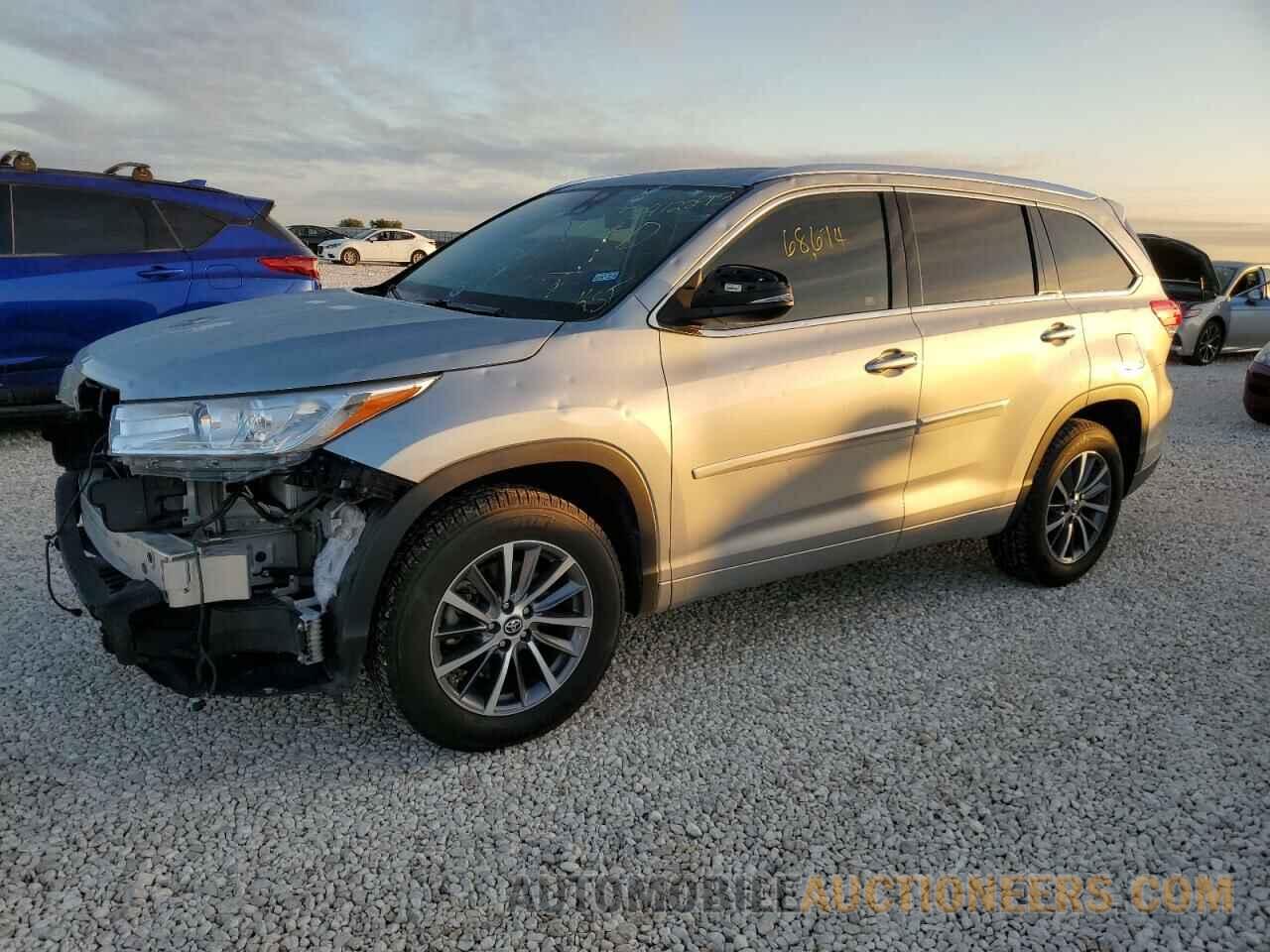 5TDKZRFH2JS548922 TOYOTA HIGHLANDER 2018