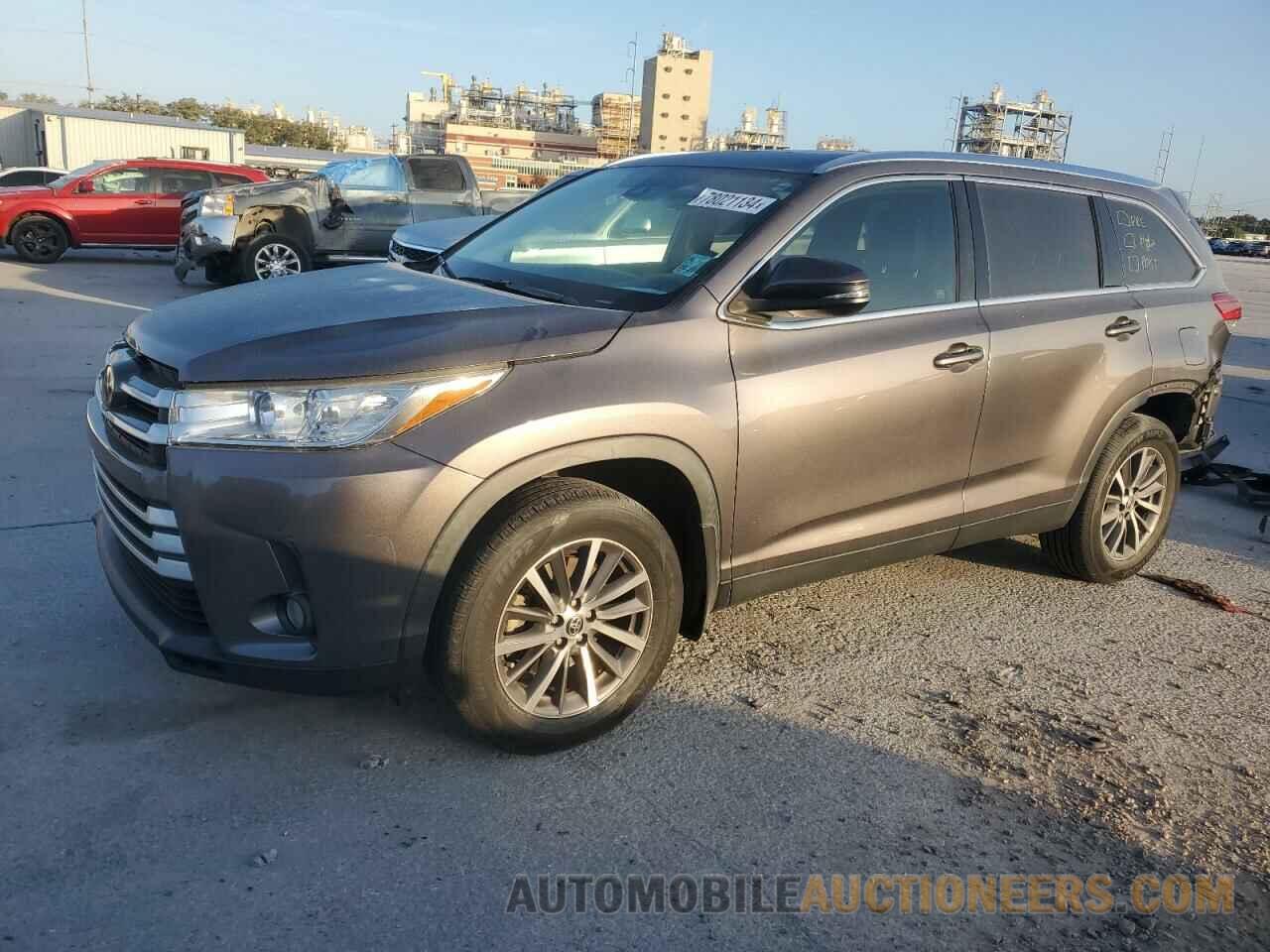 5TDKZRFH2KS368003 TOYOTA HIGHLANDER 2019