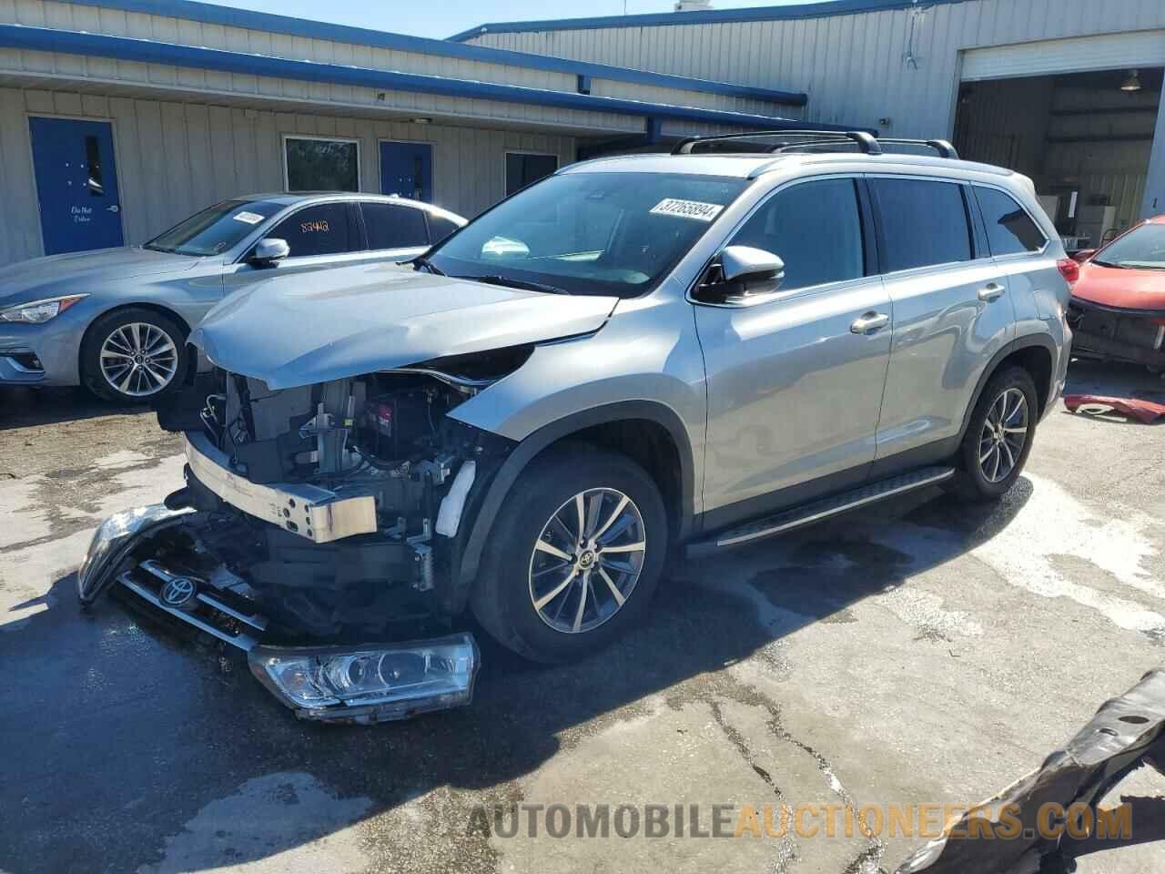 5TDKZRFH2KS369216 TOYOTA HIGHLANDER 2019