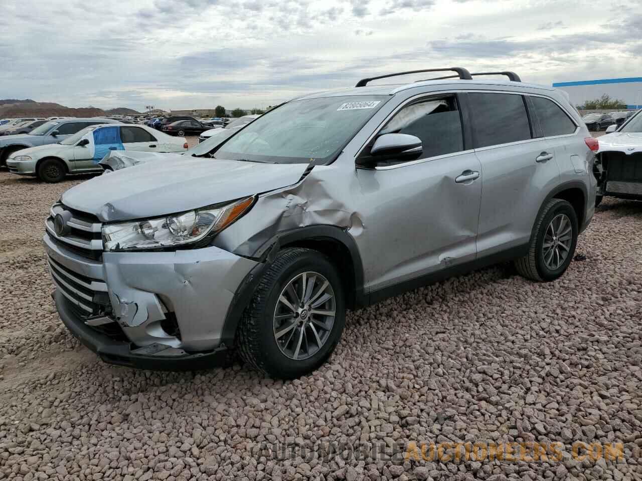 5TDKZRFH2KS559517 TOYOTA HIGHLANDER 2019