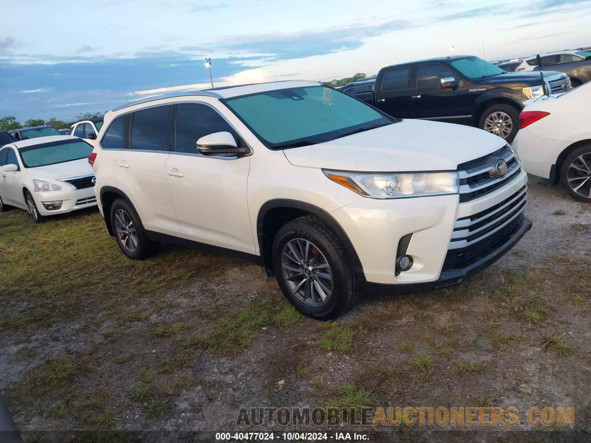 5TDKZRFH2KS562093 TOYOTA HIGHLANDER 2019