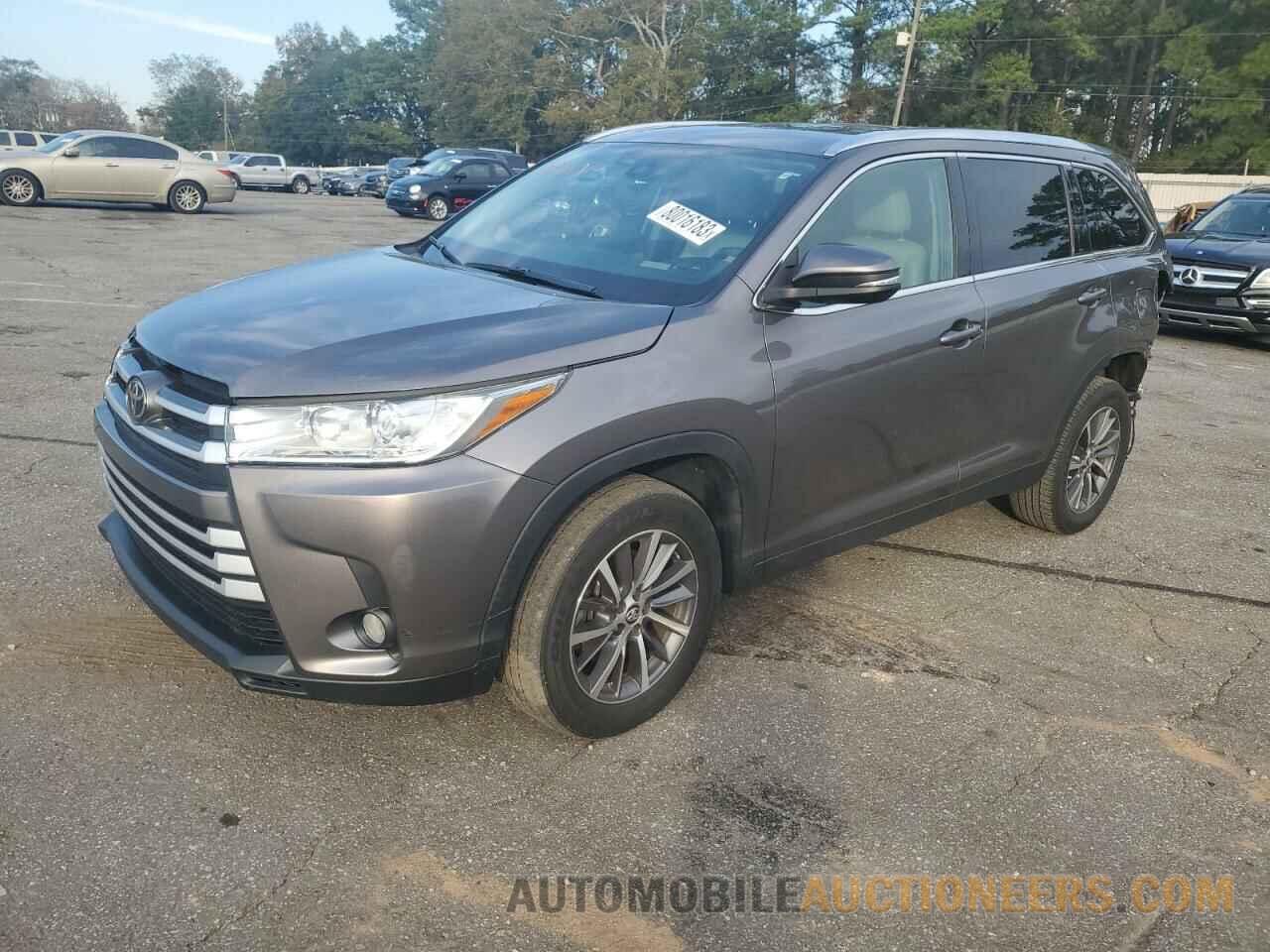 5TDKZRFH2KS568007 TOYOTA HIGHLANDER 2019