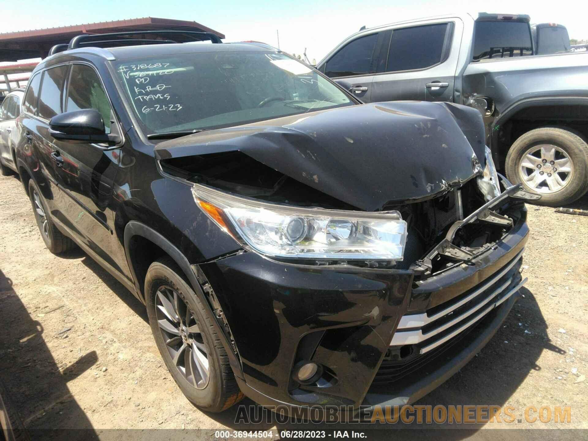 5TDKZRFH2KS569920 TOYOTA HIGHLANDER 2019