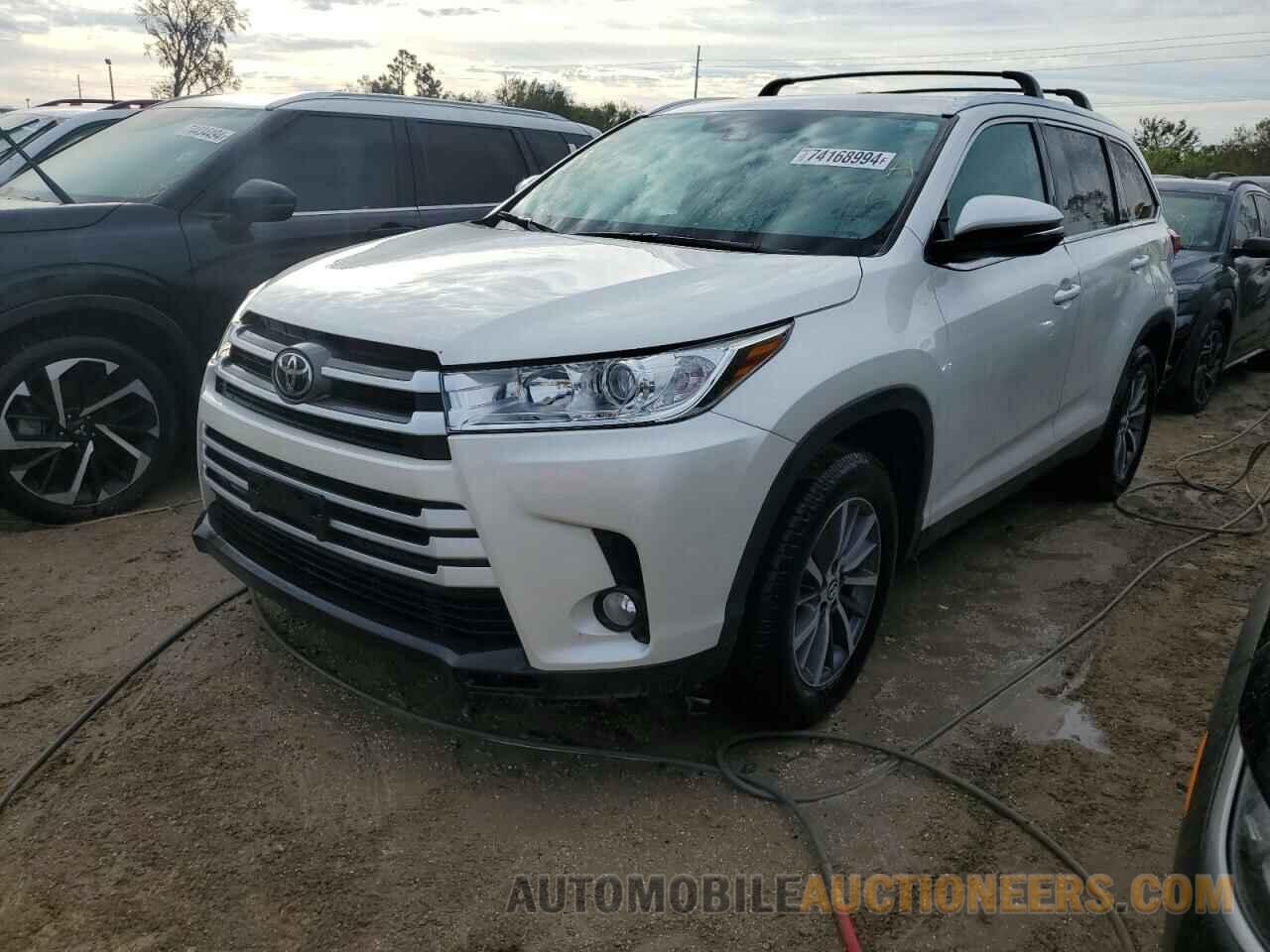 5TDKZRFH2KS572090 TOYOTA HIGHLANDER 2019