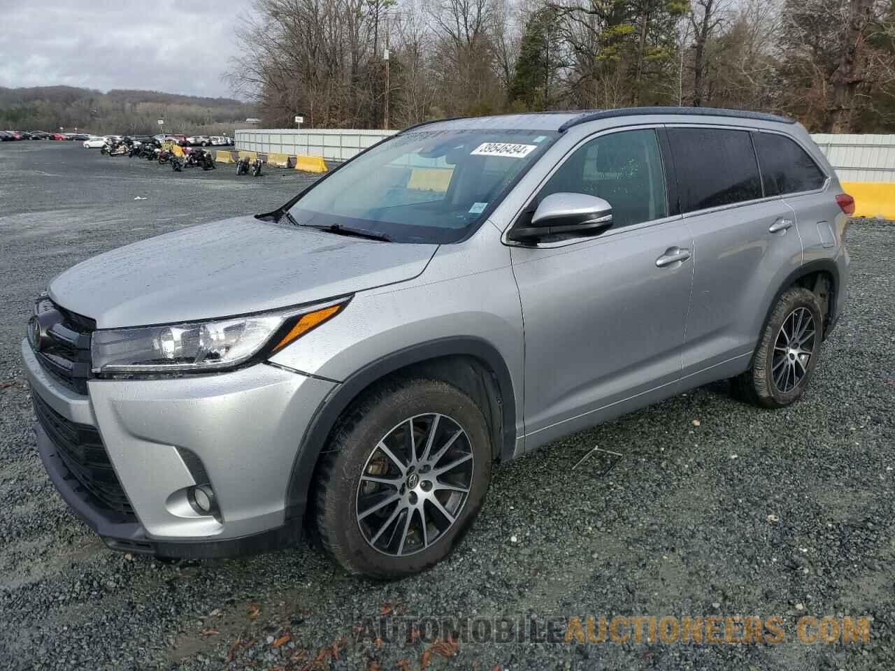 5TDKZRFH3HS514885 TOYOTA HIGHLANDER 2017