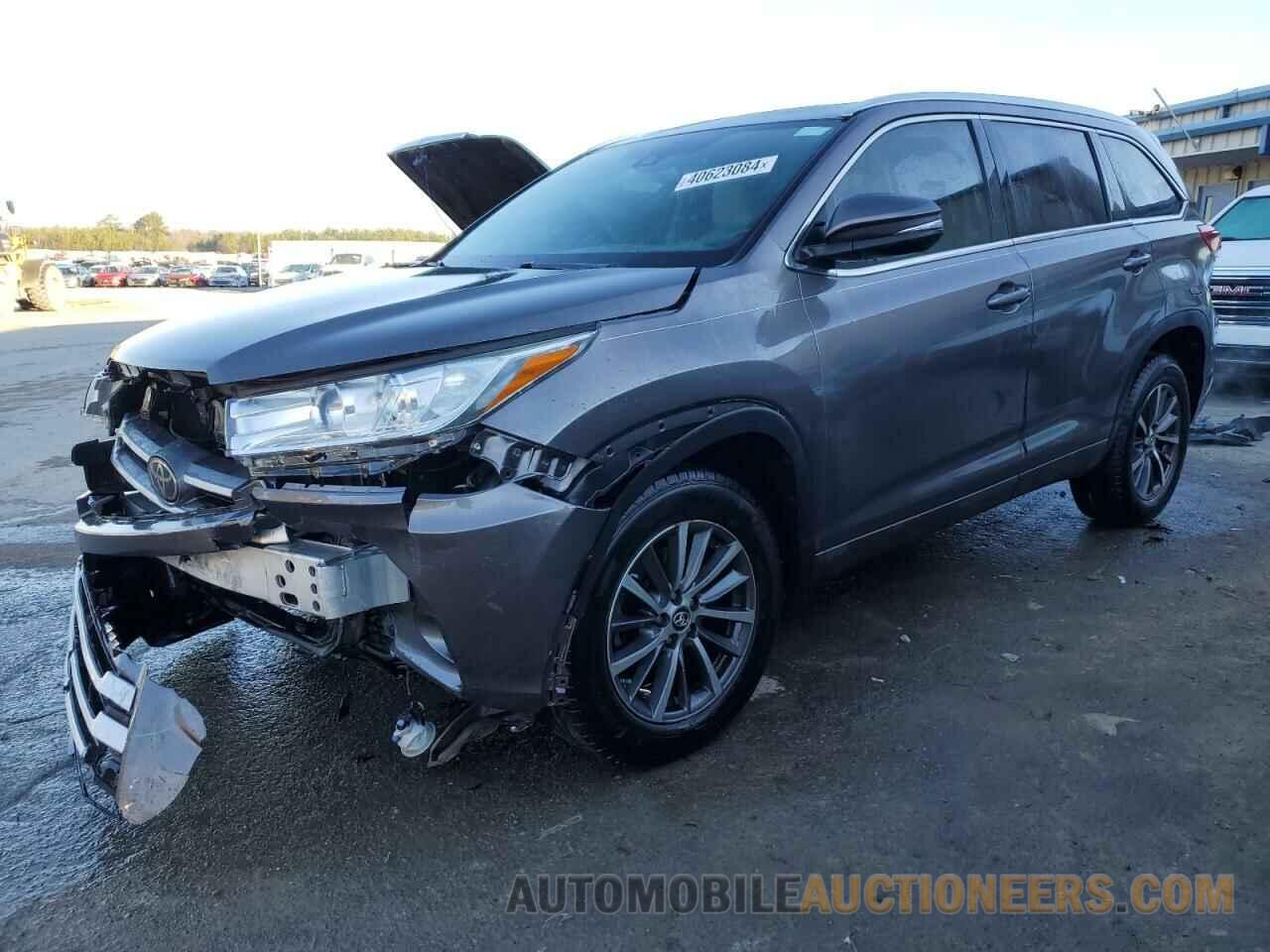 5TDKZRFH3HS526048 TOYOTA HIGHLANDER 2017