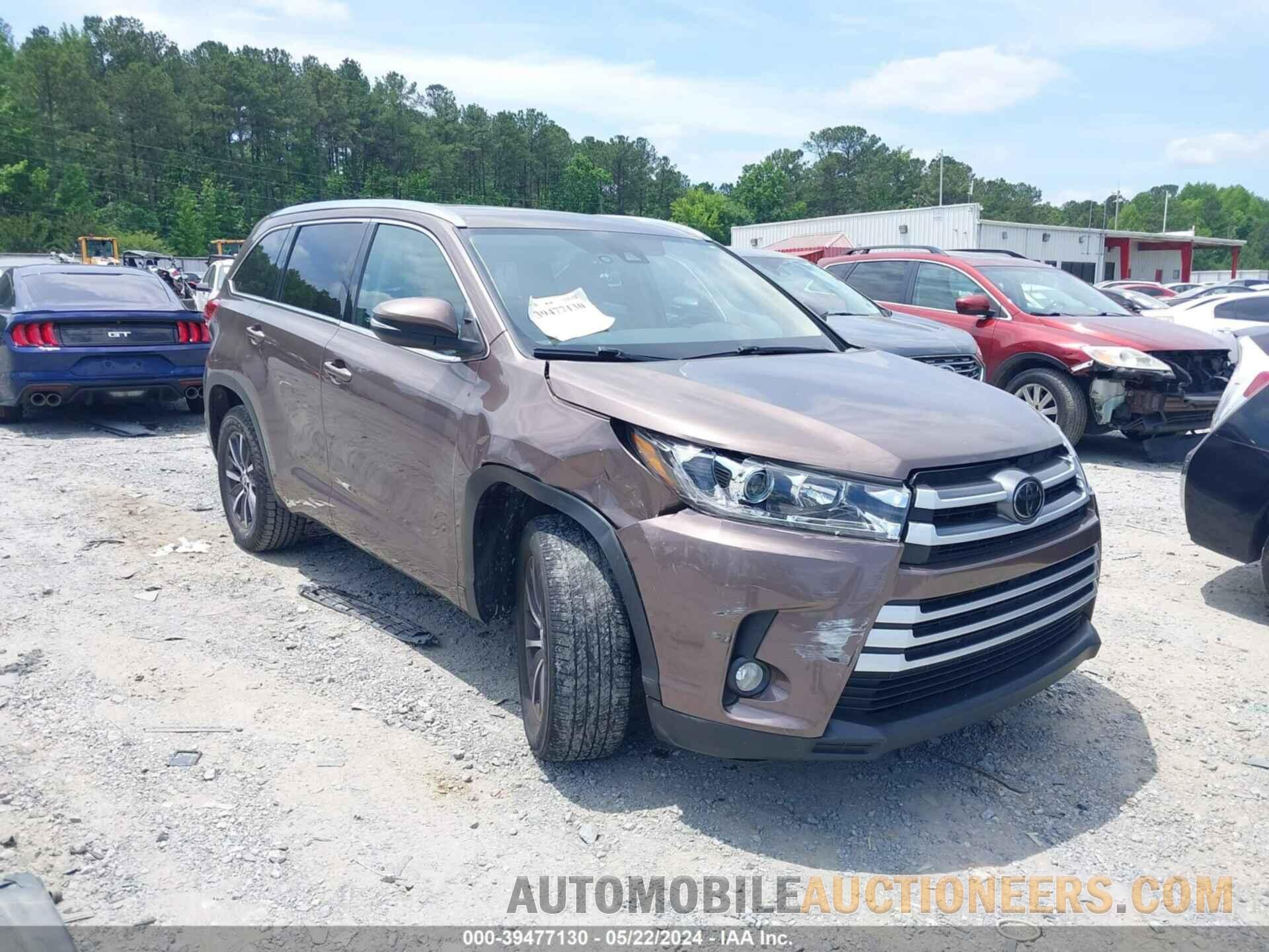 5TDKZRFH3JS251786 TOYOTA HIGHLANDER 2018