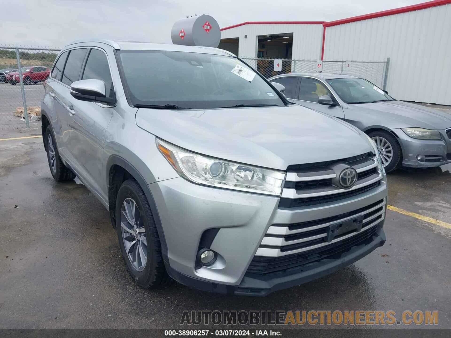 5TDKZRFH3JS530087 TOYOTA HIGHLANDER 2018