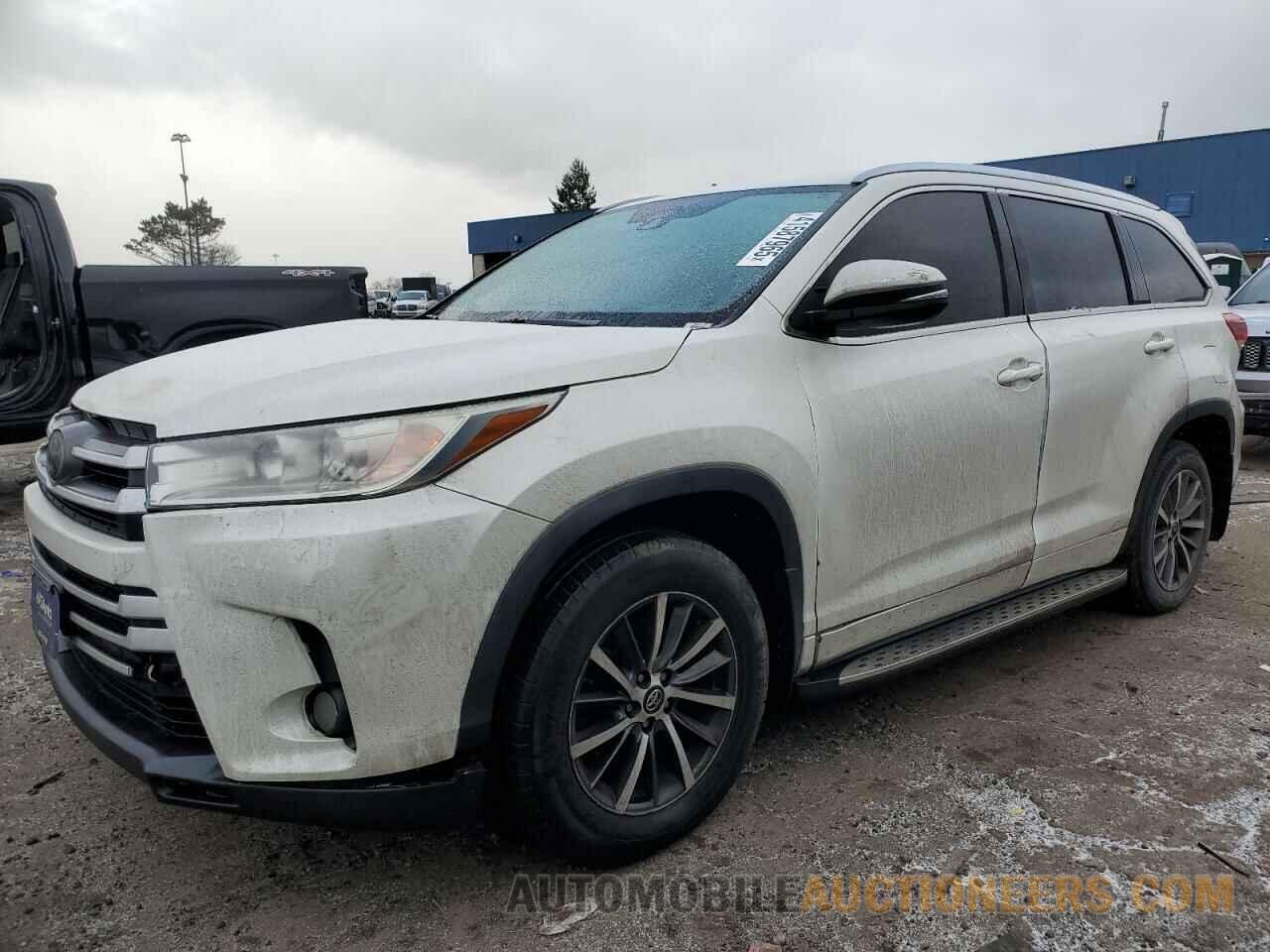 5TDKZRFH3JS531028 TOYOTA HIGHLANDER 2018