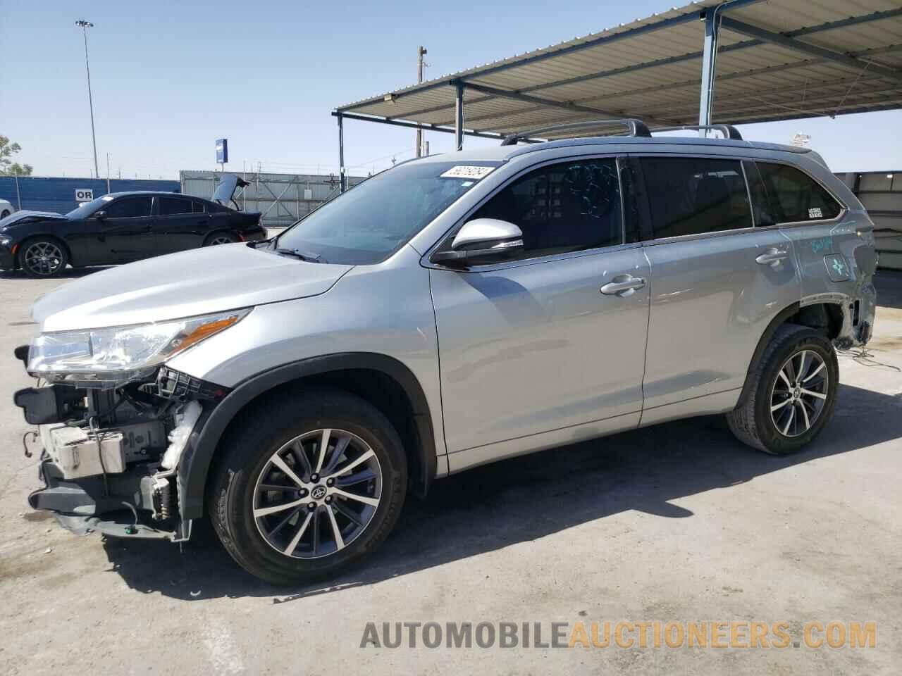 5TDKZRFH3JS539632 TOYOTA HIGHLANDER 2018