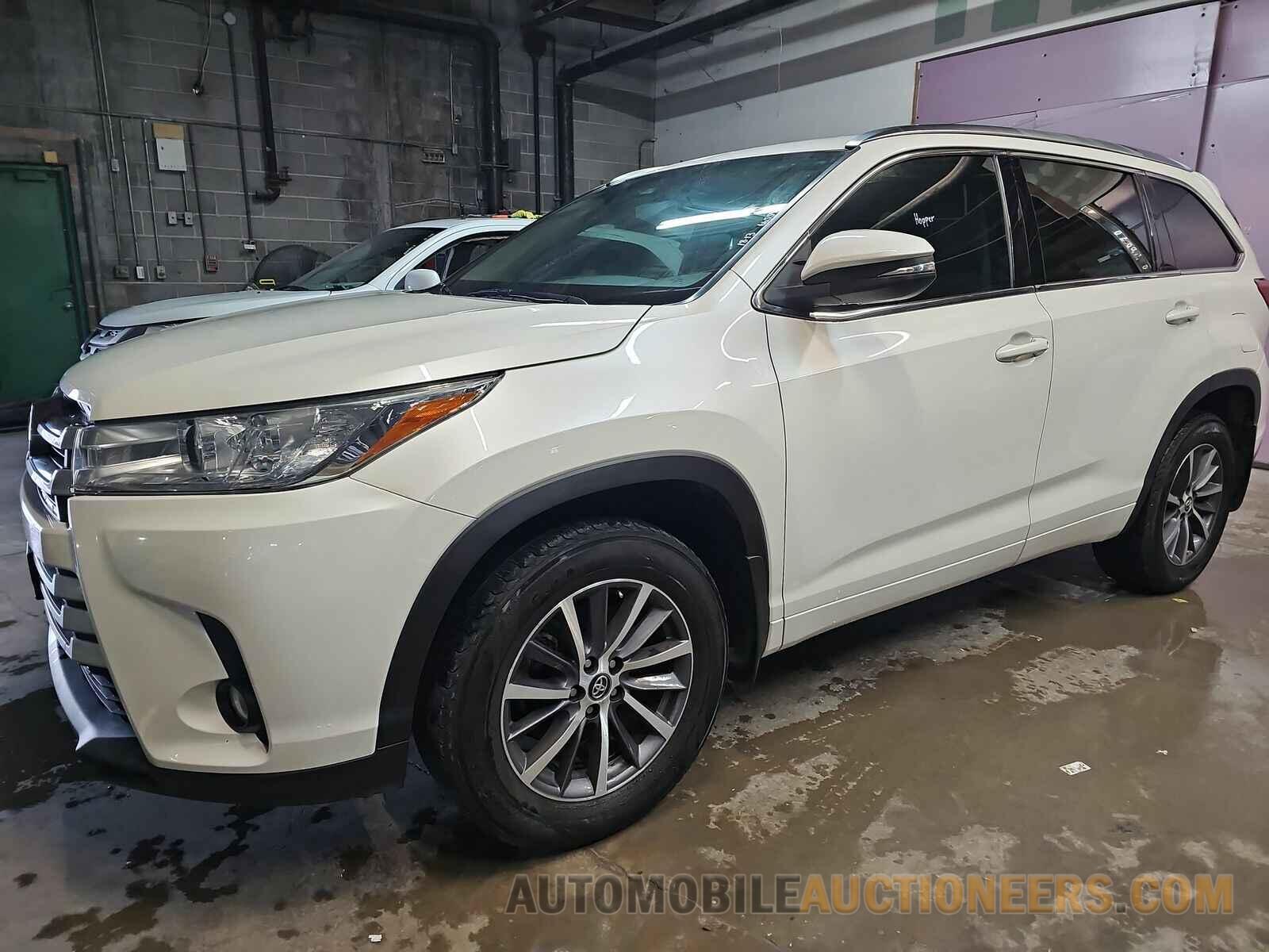 5TDKZRFH3JS540019 Toyota Highlander 2018