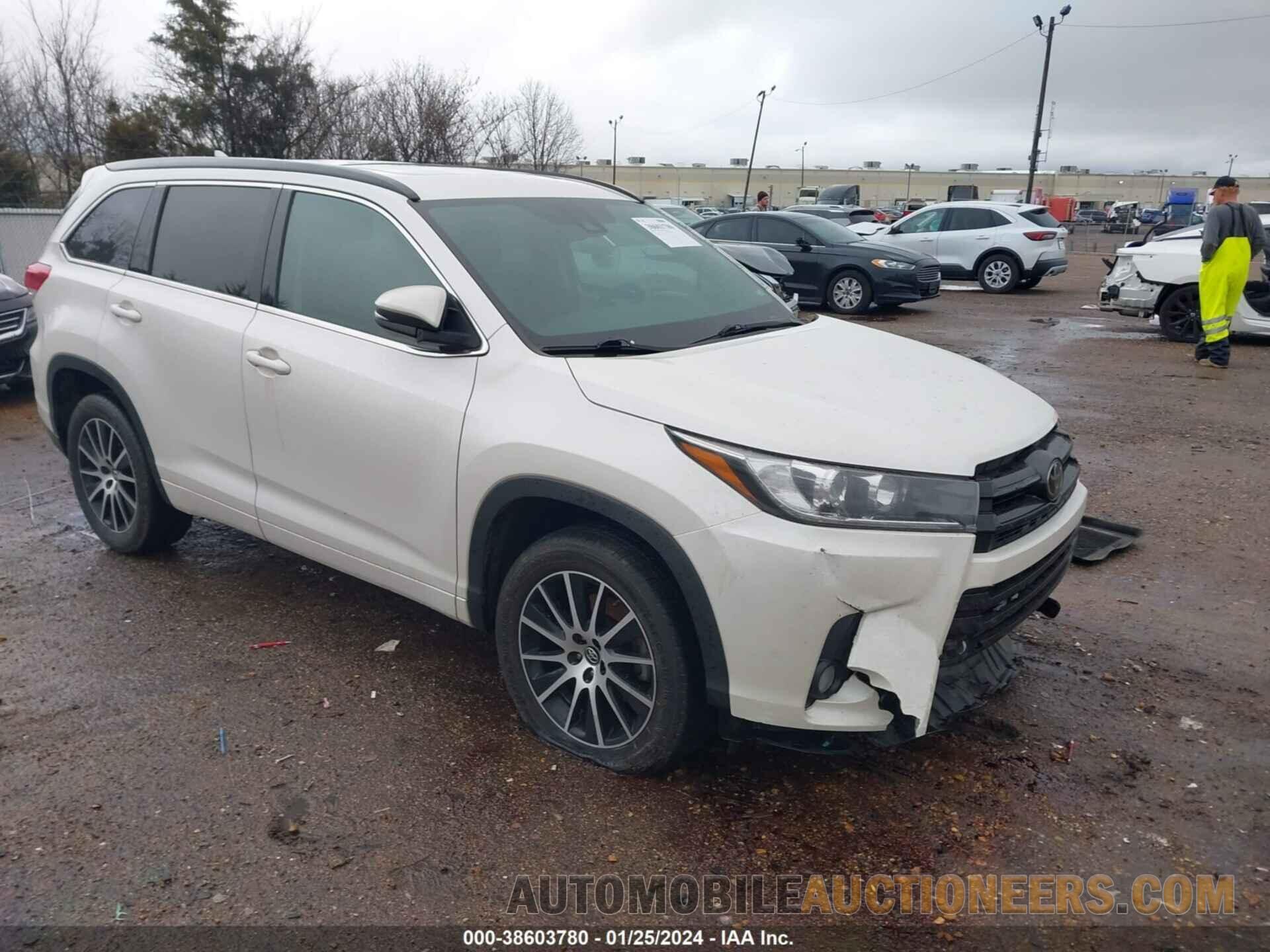 5TDKZRFH3JS545642 TOYOTA HIGHLANDER 2018