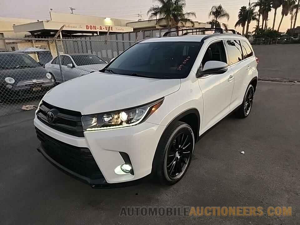 5TDKZRFH3KS354045 Toyota Highlander 2019