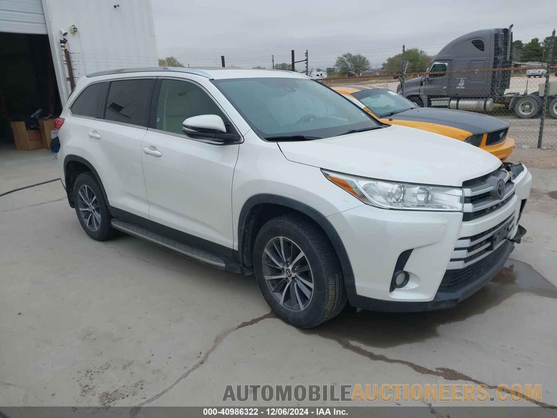 5TDKZRFH3KS366017 TOYOTA HIGHLANDER 2019