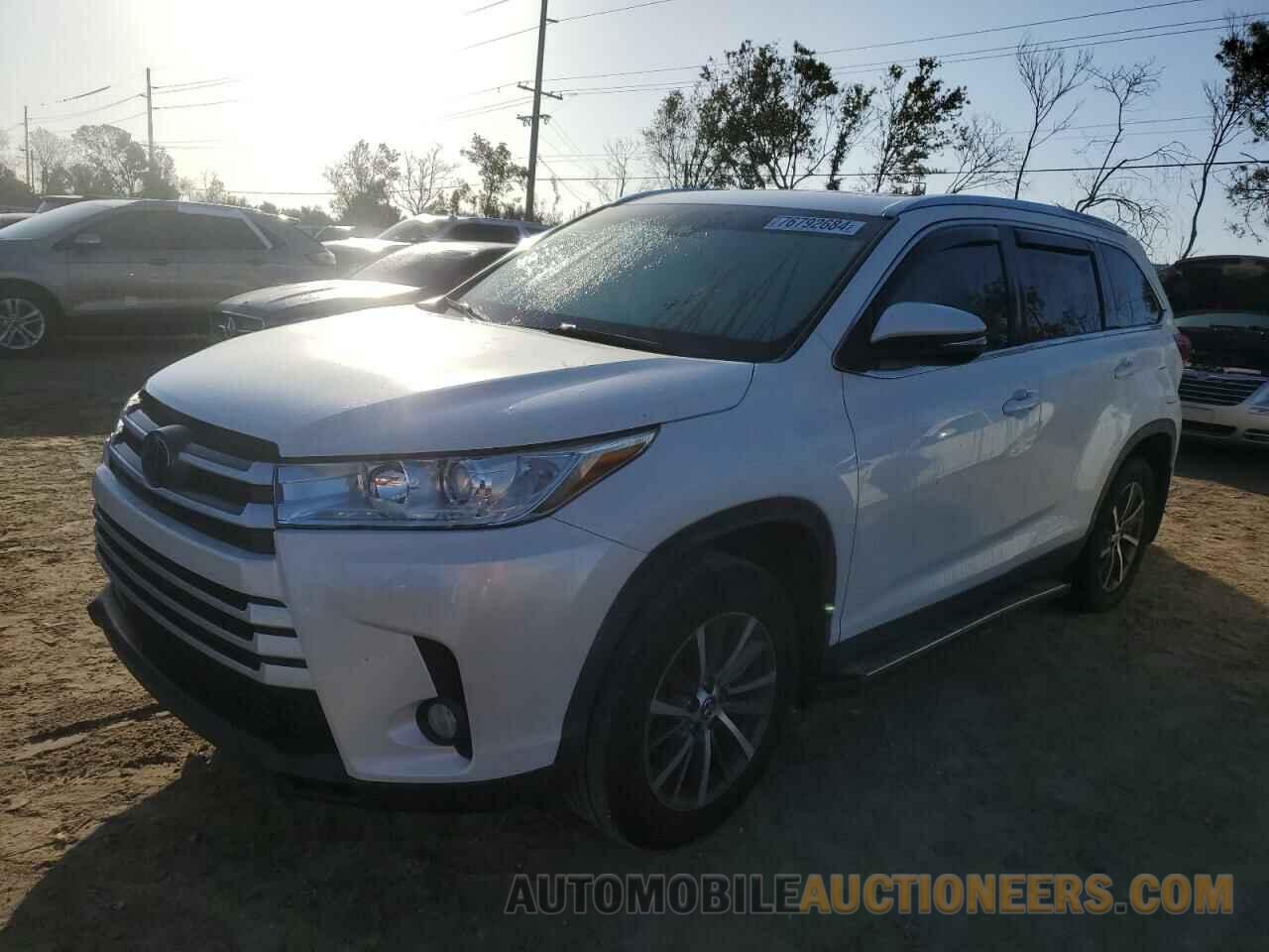 5TDKZRFH3KS558800 TOYOTA HIGHLANDER 2019