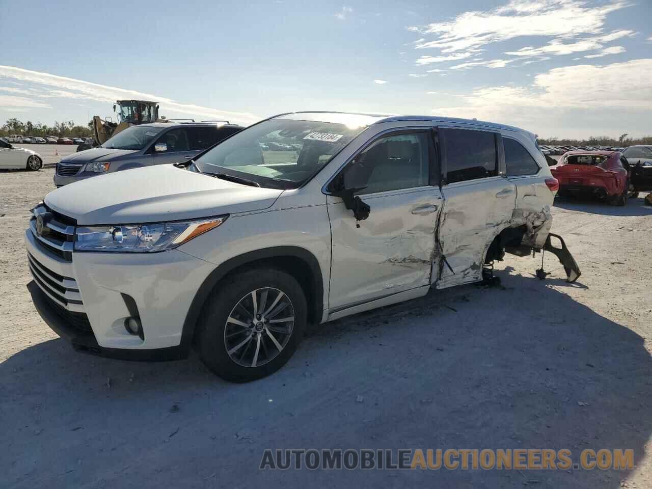 5TDKZRFH4HS524535 TOYOTA HIGHLANDER 2017