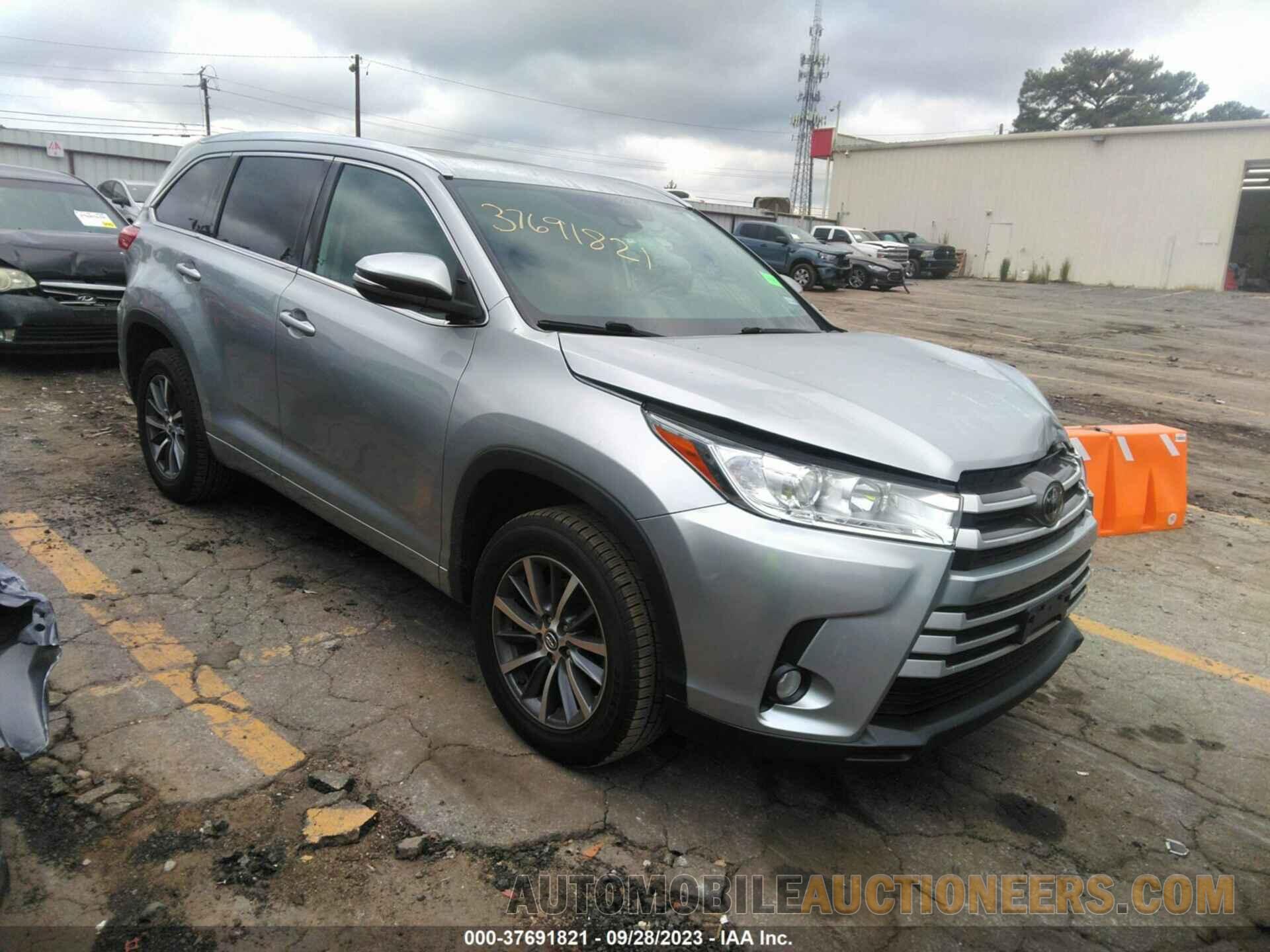 5TDKZRFH4JS541289 TOYOTA HIGHLANDER 2018