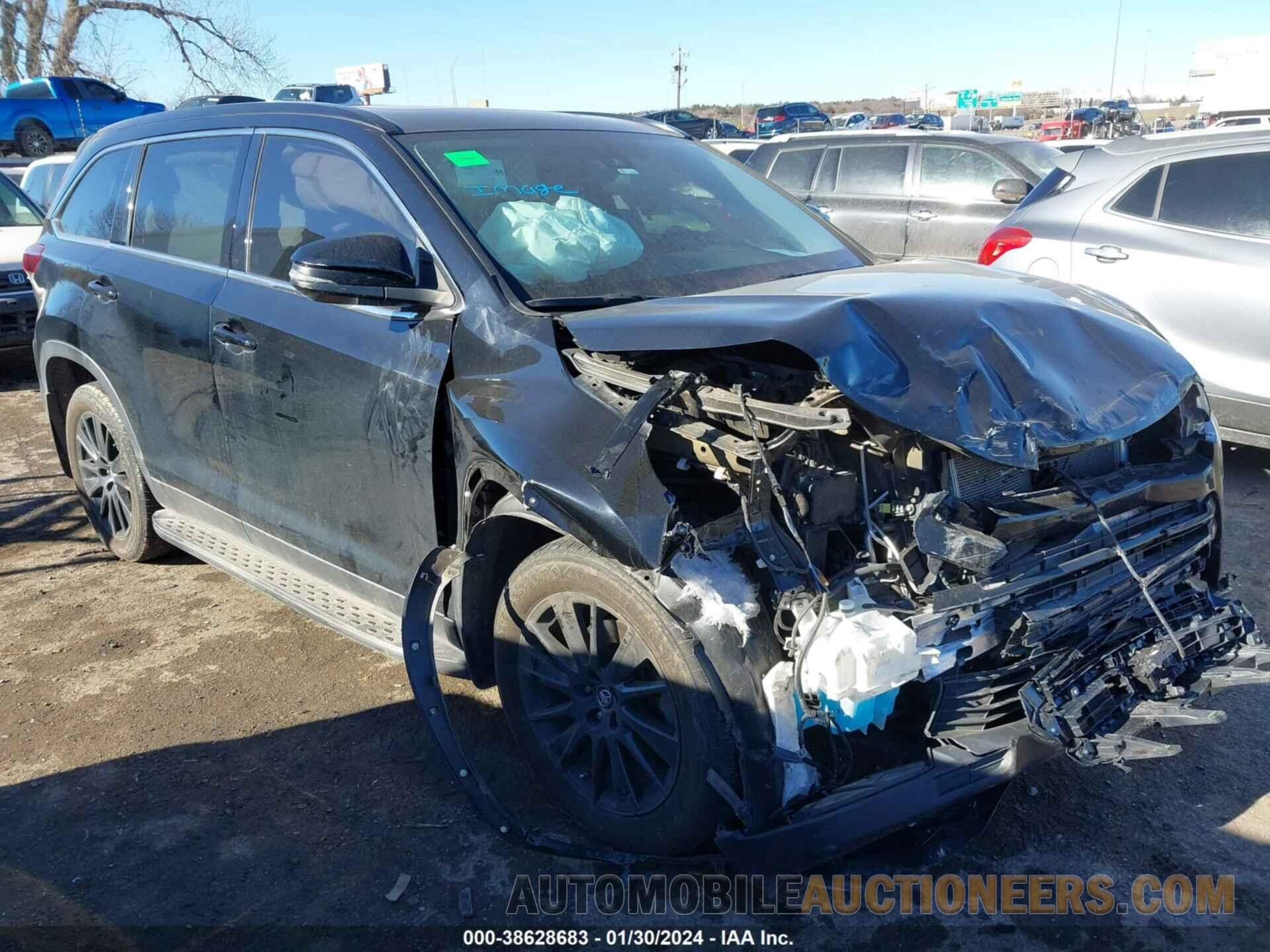 5TDKZRFH4KS351235 TOYOTA HIGHLANDER 2019