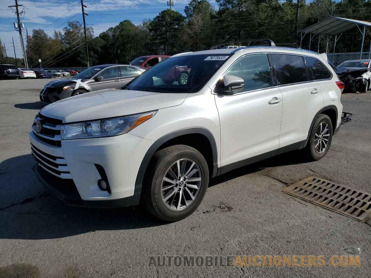 5TDKZRFH4KS563181 TOYOTA HIGHLANDER 2019