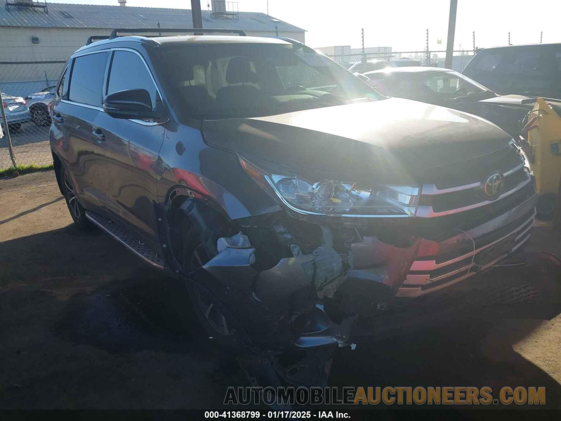 5TDKZRFH4KS570387 TOYOTA HIGHLANDER 2019