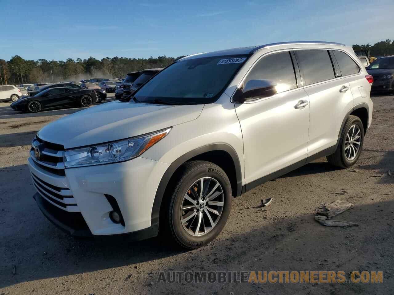 5TDKZRFH4KS571491 TOYOTA HIGHLANDER 2019