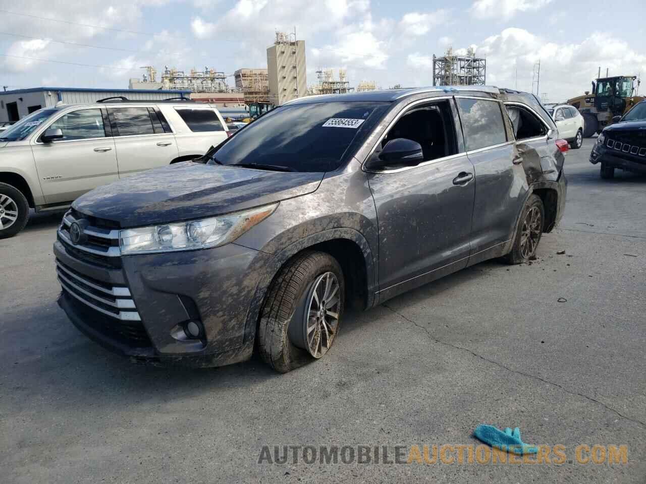 5TDKZRFH5JS530964 TOYOTA HIGHLANDER 2018