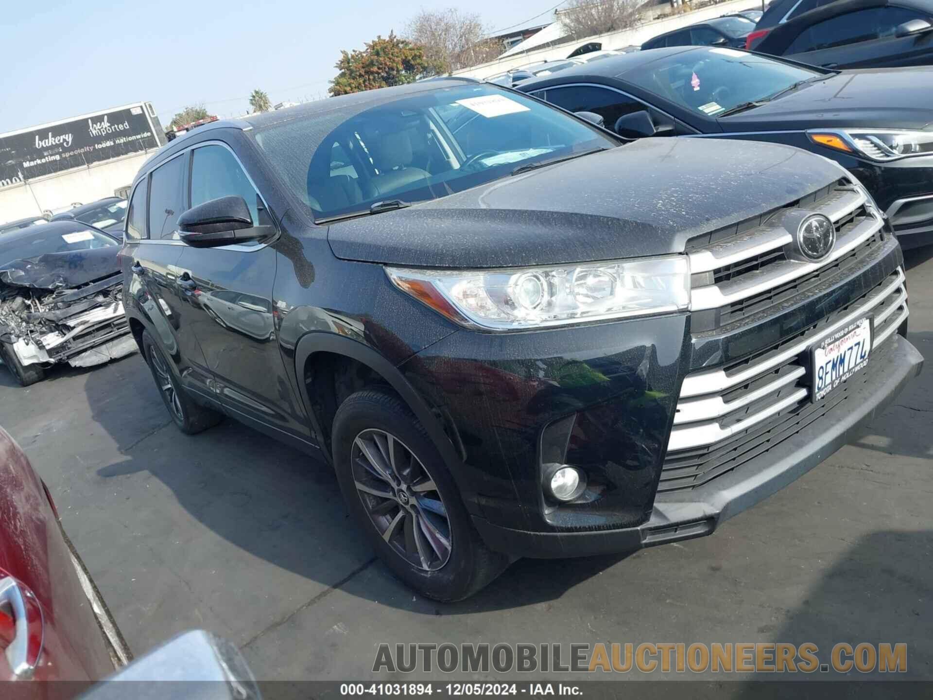 5TDKZRFH5JS534786 TOYOTA HIGHLANDER 2018