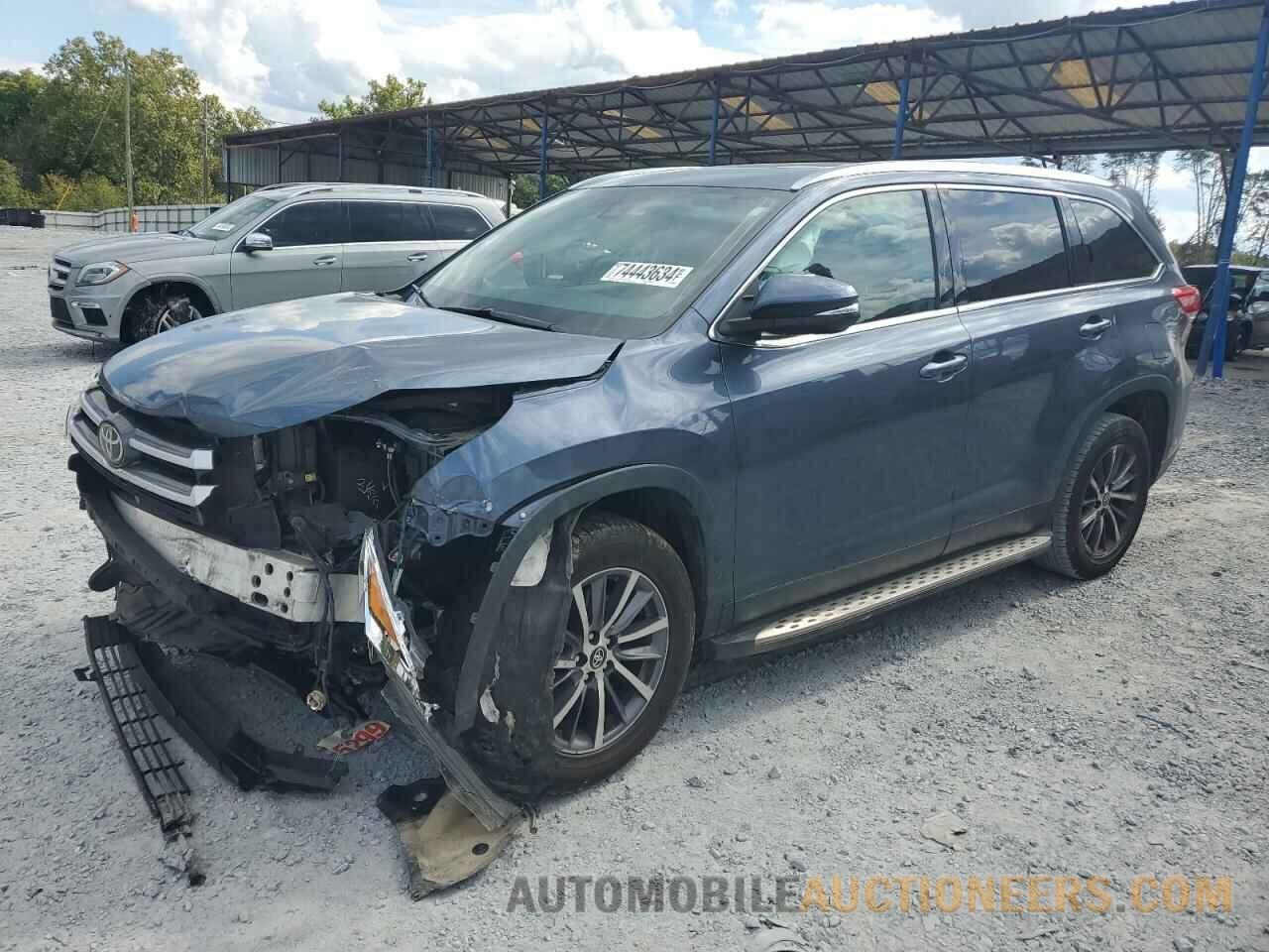 5TDKZRFH5KS329907 TOYOTA HIGHLANDER 2019