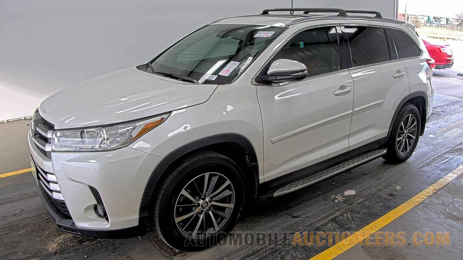 5TDKZRFH5KS349123 Toyota Highlander 2019