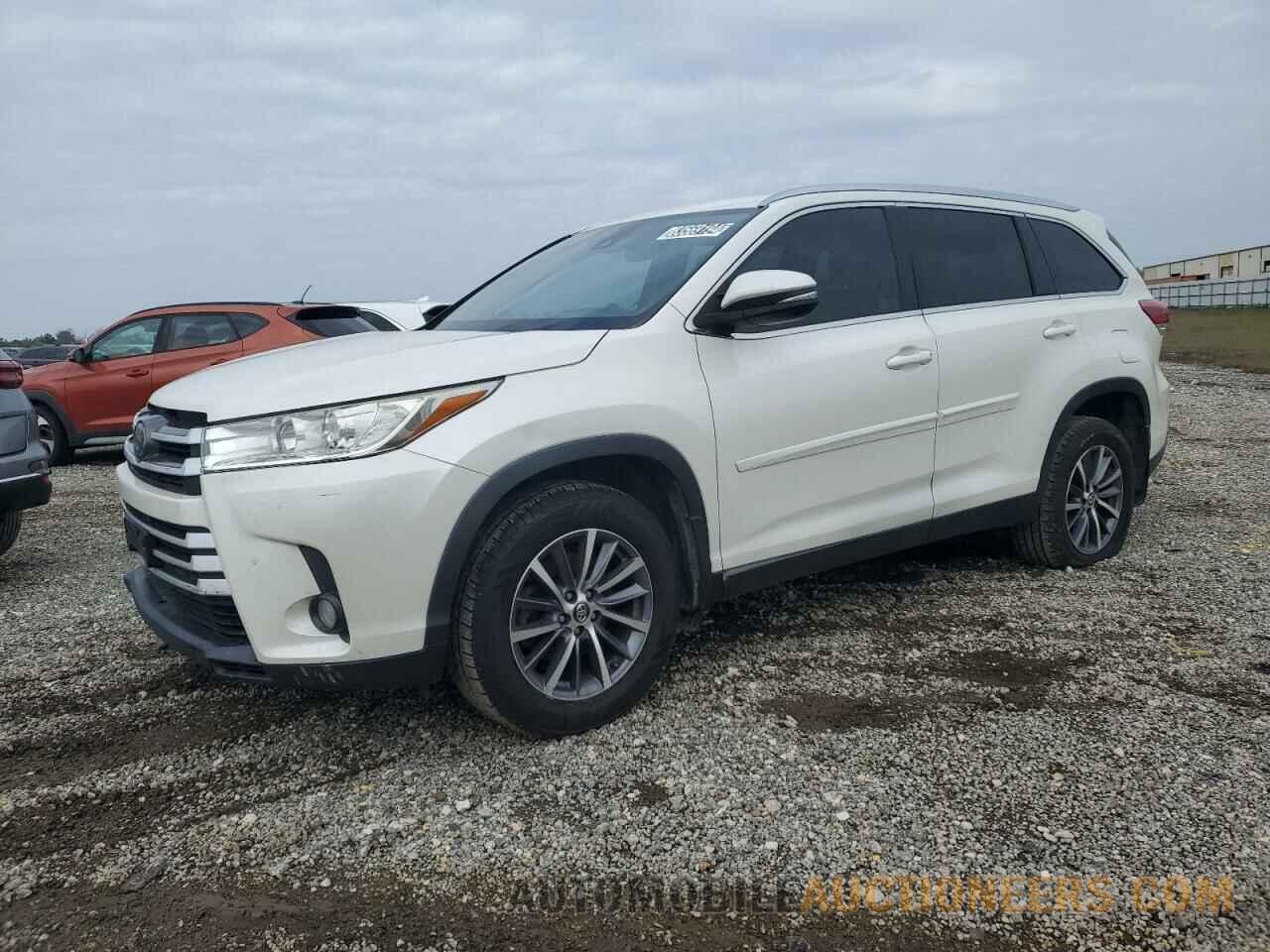 5TDKZRFH5KS550536 TOYOTA HIGHLANDER 2019