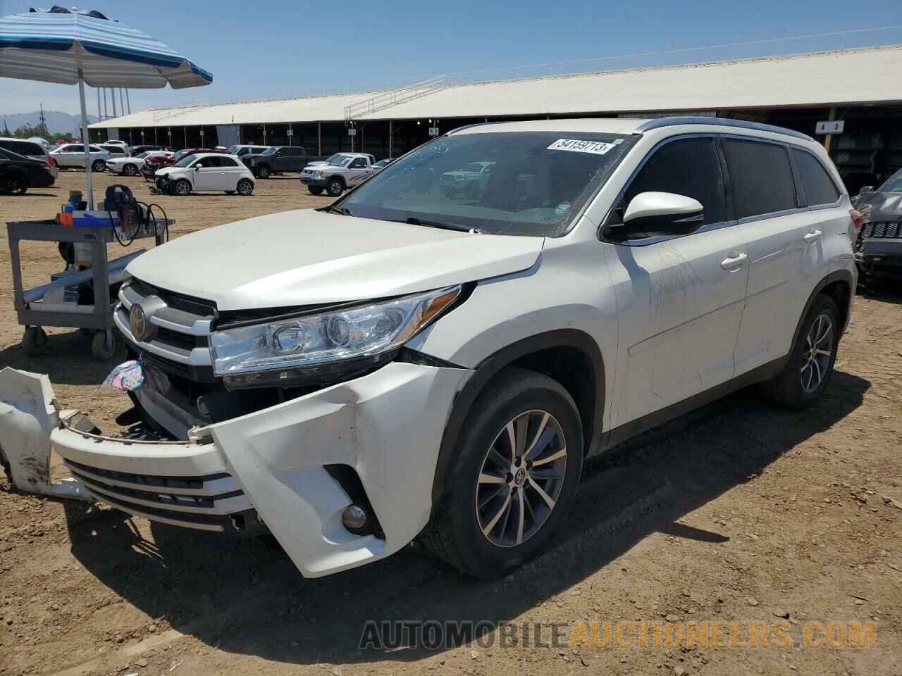 5TDKZRFH5KS552299 TOYOTA HIGHLANDER 2019