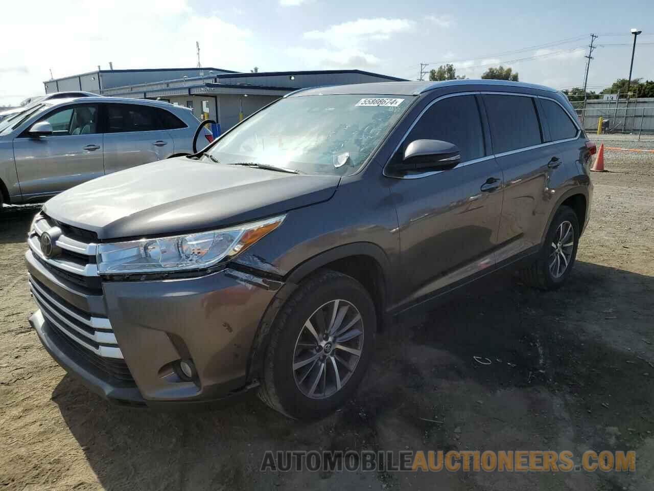 5TDKZRFH5KS557390 TOYOTA HIGHLANDER 2019