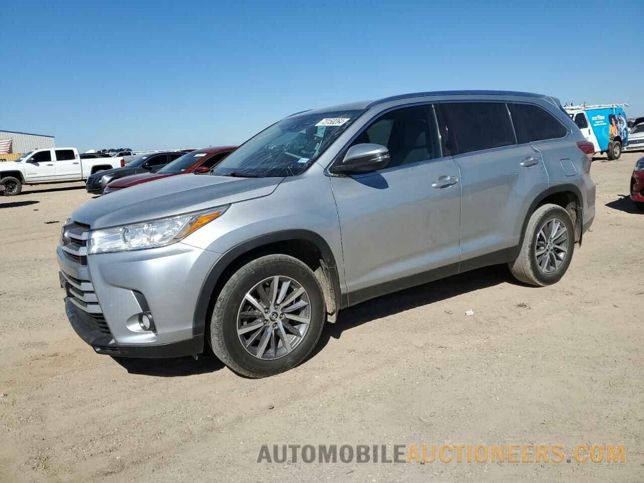 5TDKZRFH5KS557664 TOYOTA HIGHLANDER 2019