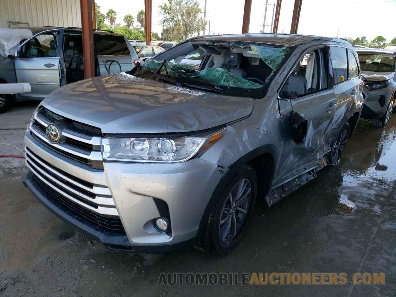 5TDKZRFH6HS197488 TOYOTA HIGHLANDER 2017