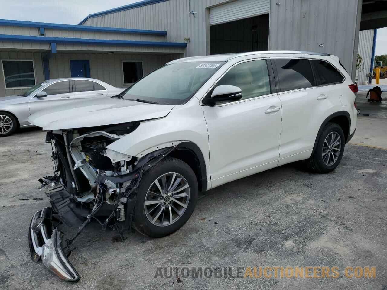 5TDKZRFH6HS215200 TOYOTA HIGHLANDER 2017