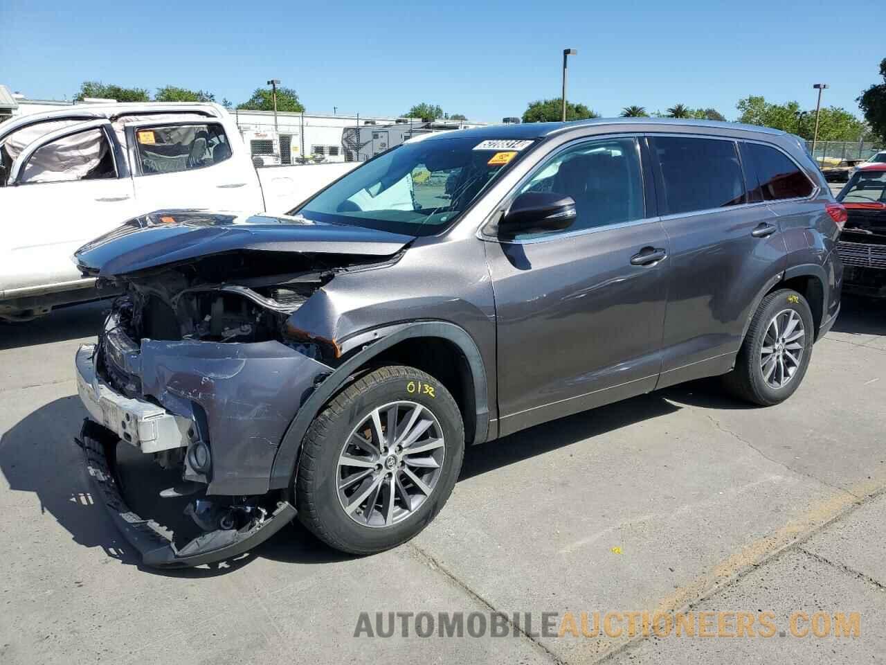 5TDKZRFH6HS221983 TOYOTA HIGHLANDER 2017