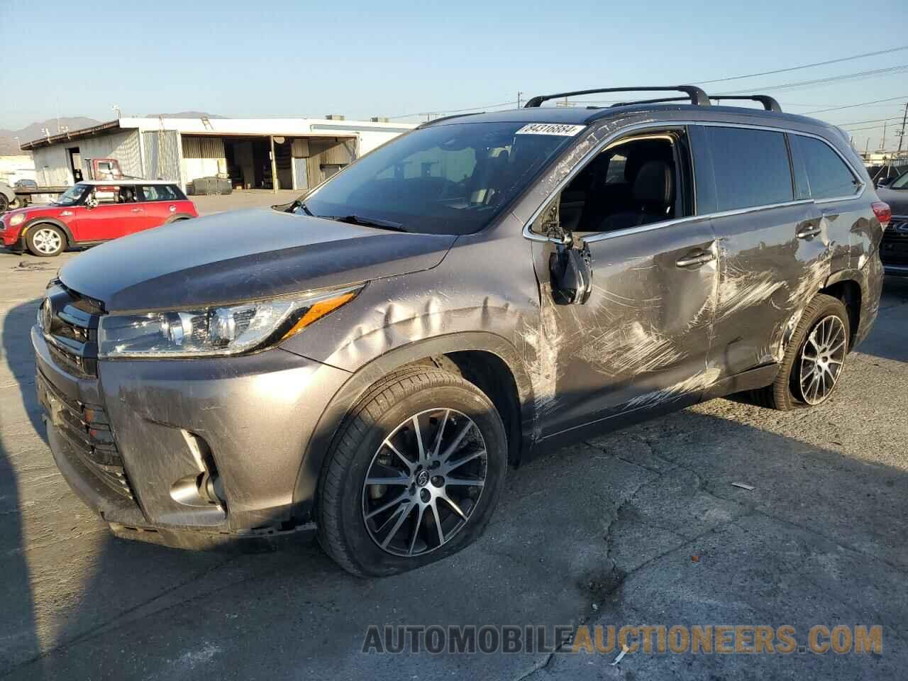 5TDKZRFH6HS513939 TOYOTA HIGHLANDER 2017