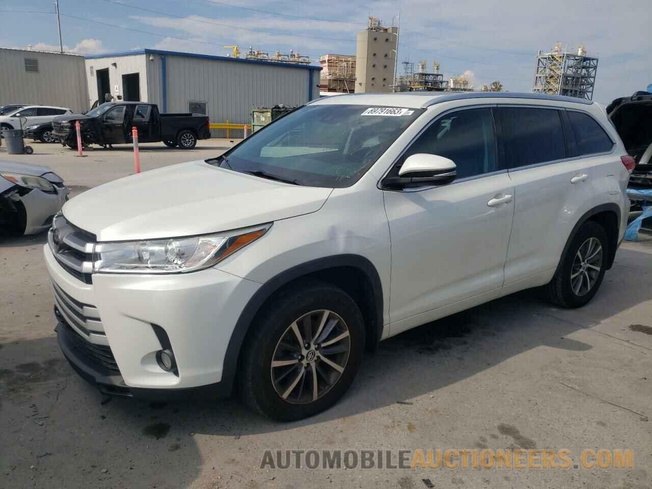 5TDKZRFH6HS520924 TOYOTA HIGHLANDER 2017