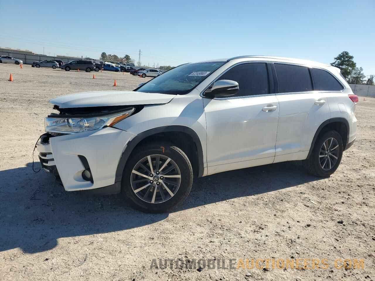 5TDKZRFH6JS526809 TOYOTA HIGHLANDER 2018