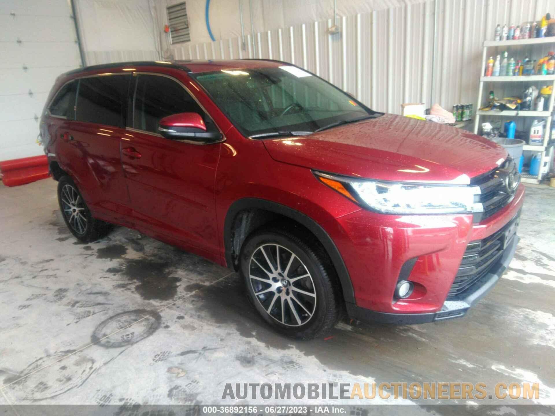 5TDKZRFH6JS533632 TOYOTA HIGHLANDER 2018