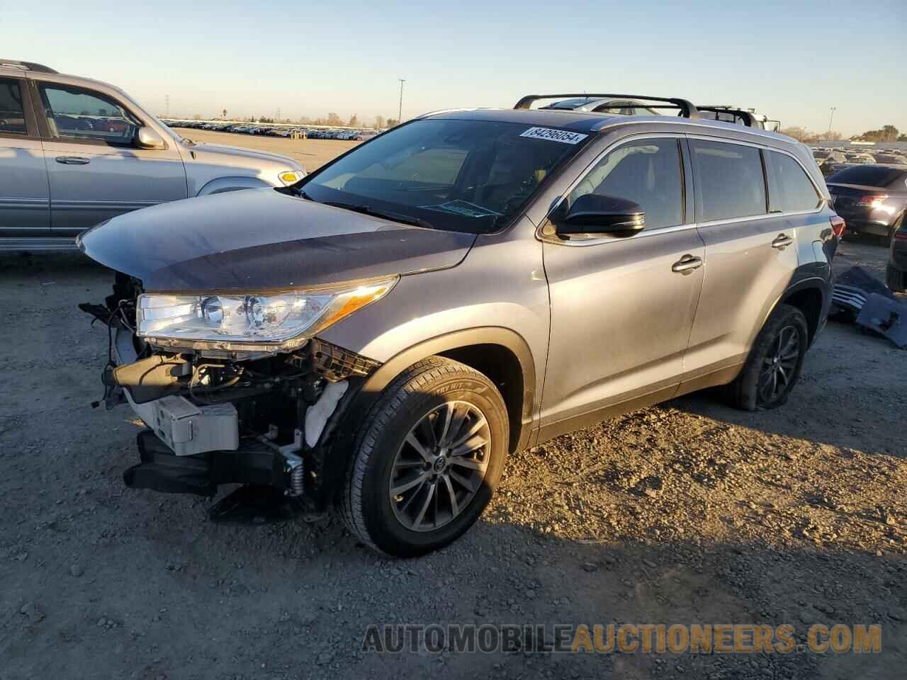 5TDKZRFH6KS307270 TOYOTA HIGHLANDER 2019