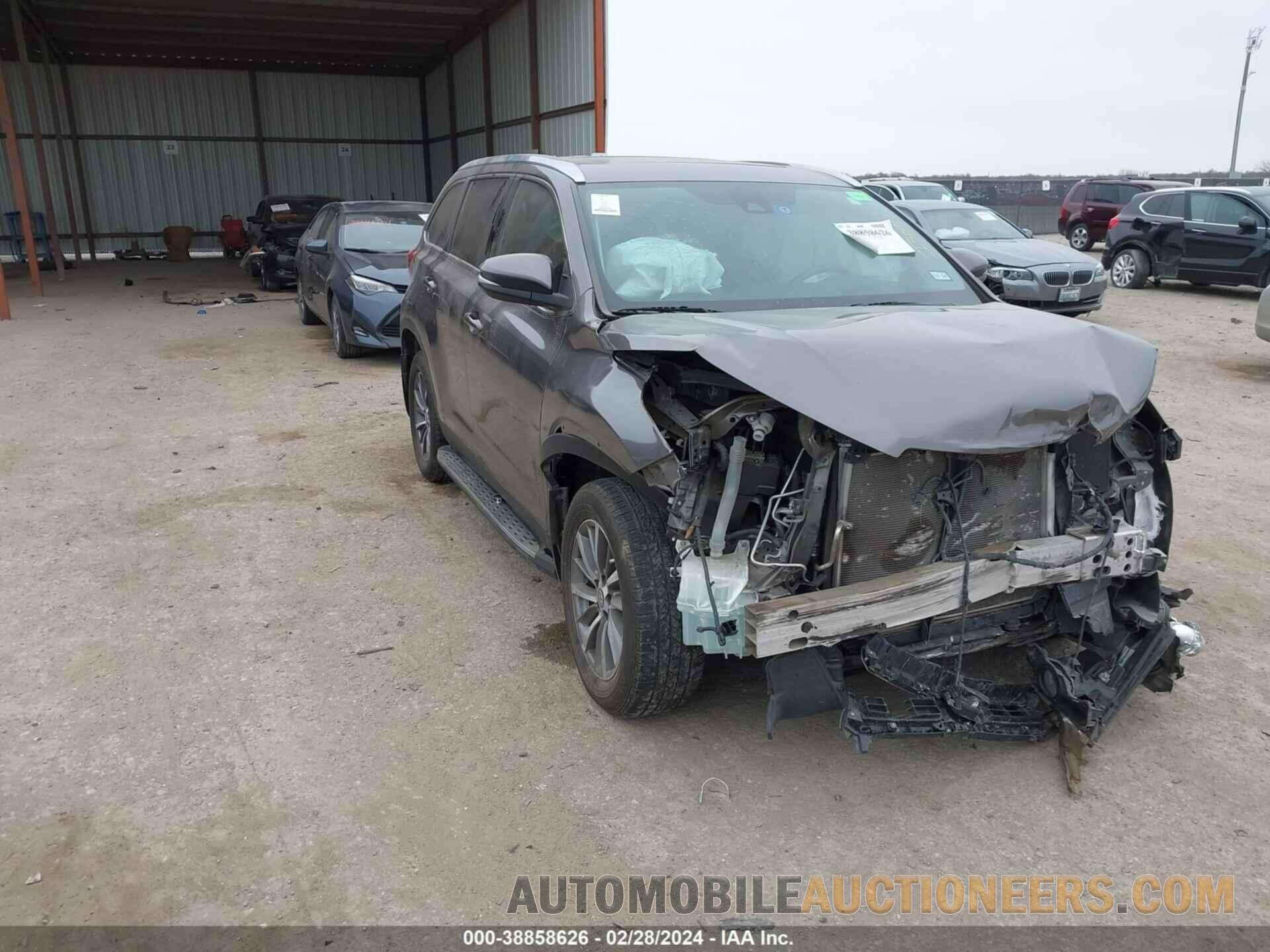 5TDKZRFH6KS322979 TOYOTA HIGHLANDER 2019