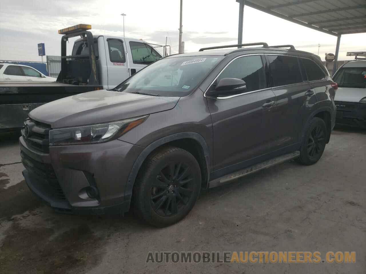 5TDKZRFH6KS353892 TOYOTA HIGHLANDER 2019