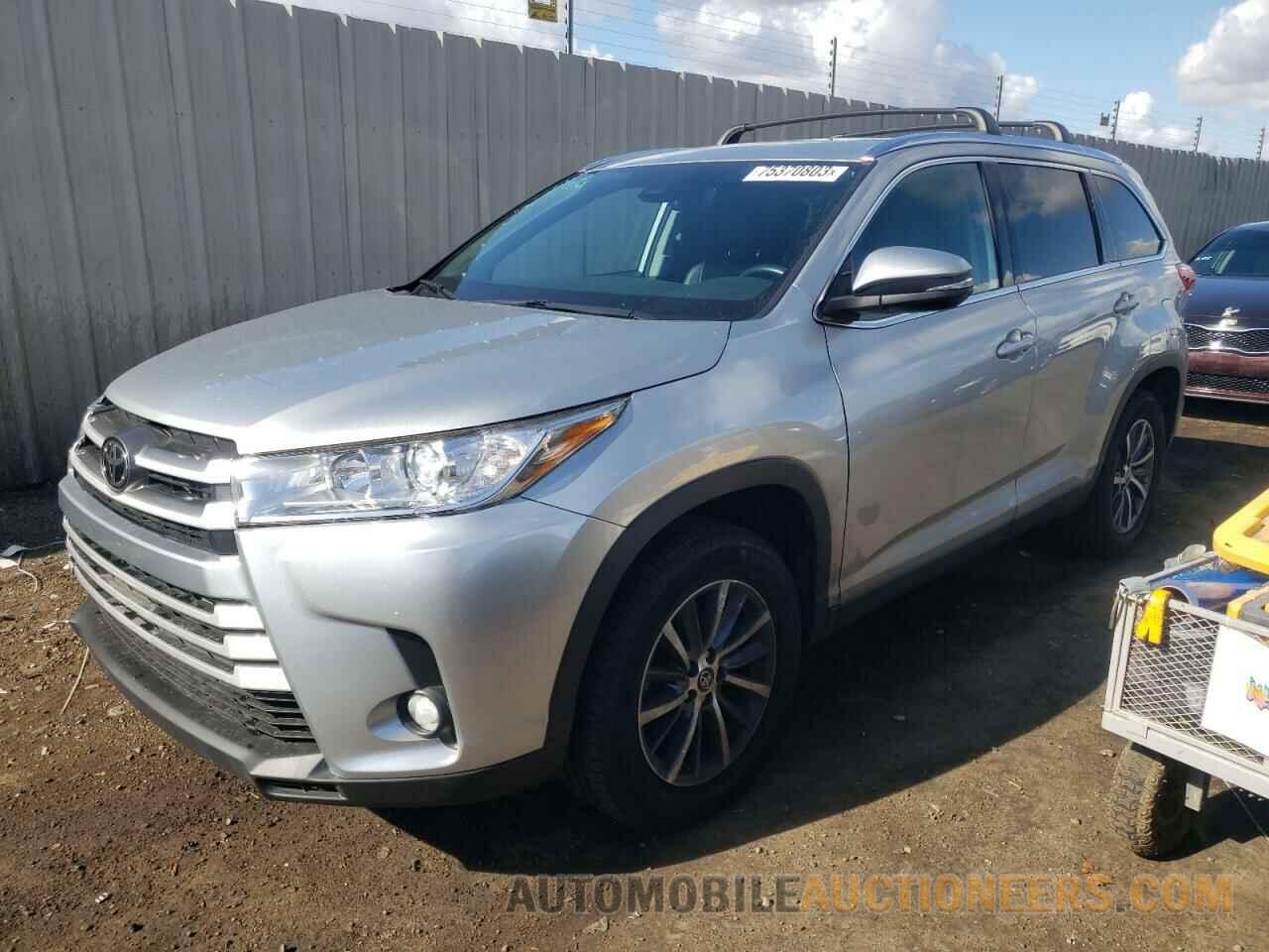 5TDKZRFH6KS361944 TOYOTA HIGHLANDER 2019